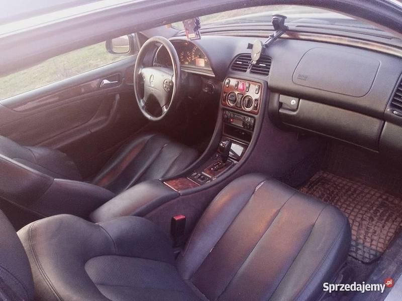 Używany Mercedes 230 2003 Czarny Hatchback