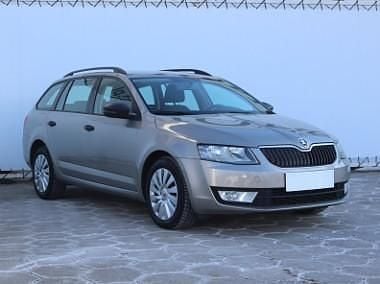 Używany Skoda Octavia 150 KM (110 kW) 2016 Beżowy Kombi