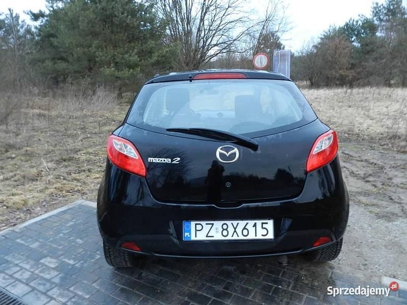 Używany Mazda 2 68 KM (50 kW) 2008 Czarny Hatchback