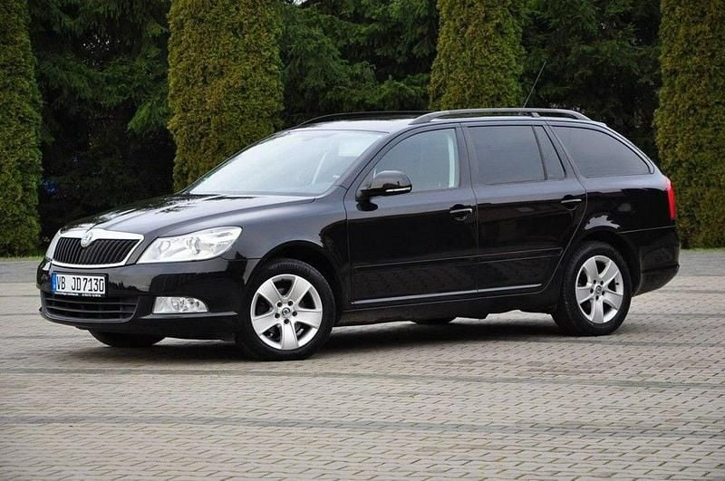 Używany Skoda Octavia 105 KM (77 kW) 2010 Czarny Kombi