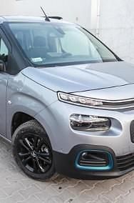 Używany Citroën Berlingo Shine 100 kW (136 KM) 2021 Szary Minivan