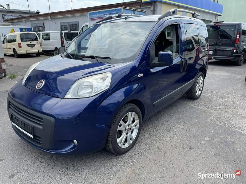 Niebieski Używany 2013 Fiat Qubo Trekking Minivan | 13 900 zł - Obraz 1/4