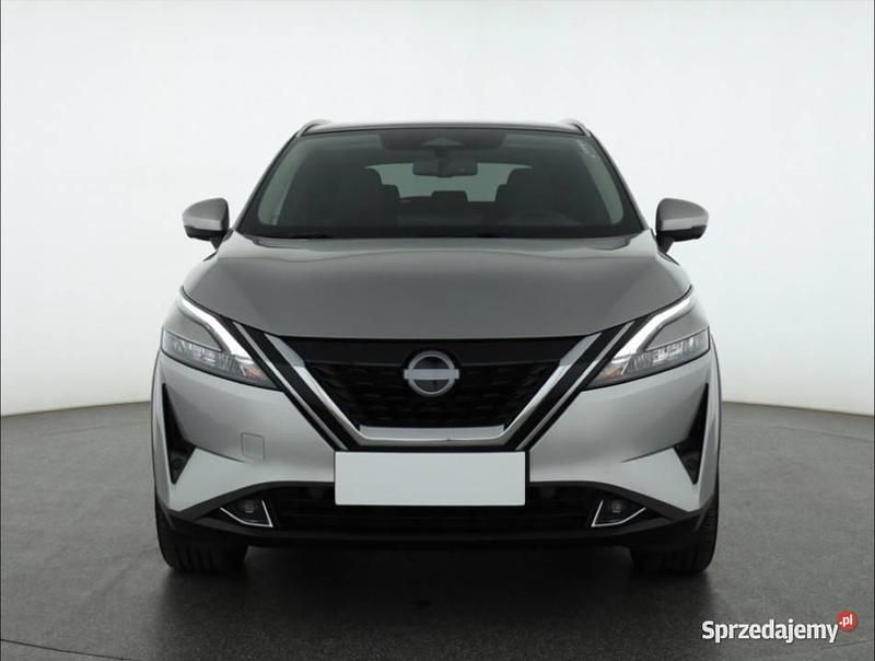 Srebrny Używany 2022 Nissan Qashqai SUV | 116 999 zł - Obraz 1/4
