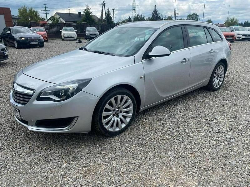 Używany Opel Insignia 120 KM (88 kW) 2015 Srebrny Kombi