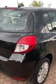 Używany Renault Clio III 101 KM (74 kW) 2010 Inny kolor Hatchback