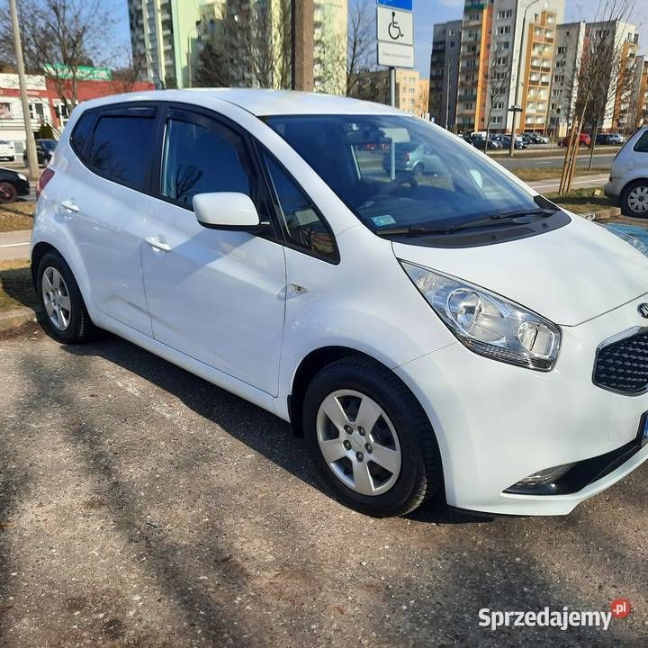 Biały Używany 2017 Kia Venga Hatchback | 43 000 zł (Uczciwa cena) - Obraz 1/4