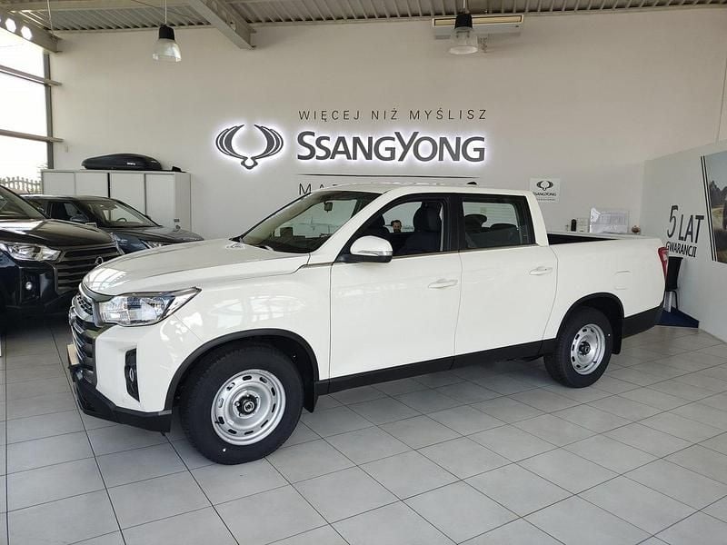 Biały Używany 2023 Ssangyong (KGM) Musso Pickup | 162 000 zł - Obraz 1/4