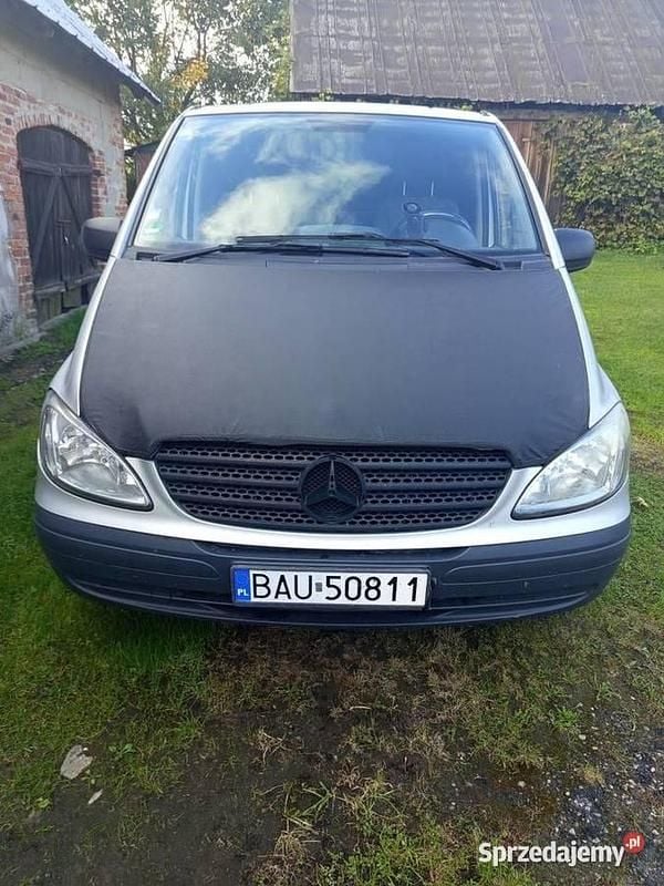 Srebrny Używany 2010 Mercedes Vito Minivan | 25 000 zł (Dobra cena) - Obraz 1/4