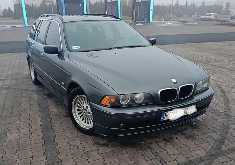 Inny kolor Używany 2003 BMW 525 Kombi | 6700 zł (Super Cena) - Obraz 1/4