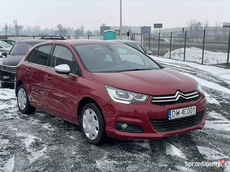Używany Citroën C4 2015 Bordowy Hatchback