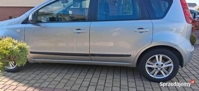Srebrny Używany 2008 Nissan Note Minivan | 8700 zł (Uczciwa cena) - Obraz 1/3