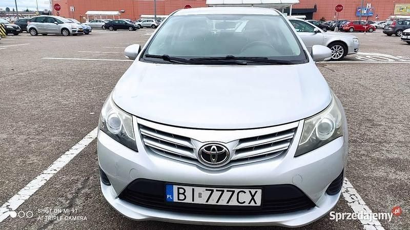 Srebrny Używany 2012 Toyota Avensis Sedan/Limuzyna | 26 600 zł (Dobra cena) - Obraz 1/4