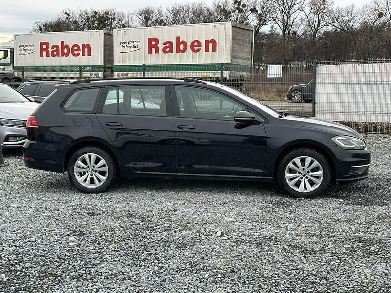 Używany VW Golf VII Comfortline 115 KM (84 kW) 2018 Czarny Kombi