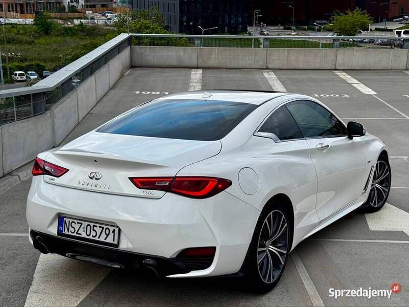 Biały Używany 2016 Infiniti Q60 Coupe | 71 500 zł - Obraz 1/4
