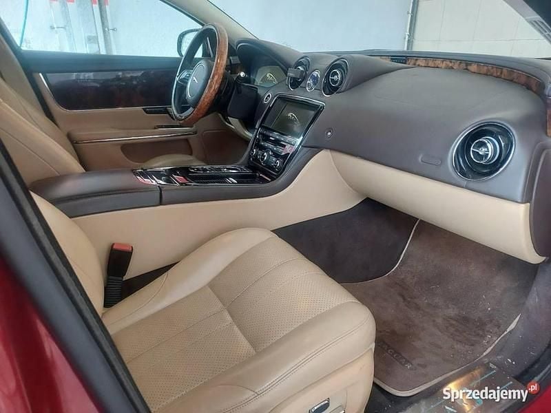 Używany Jaguar XJL 2013 Czerwony Sedan/Limuzyna
