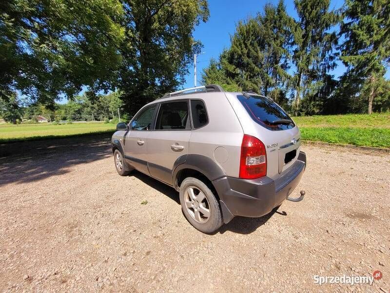Srebrny Używany 2004 Hyundai Tucson SUV | 14 000 zł - Obraz 1/4