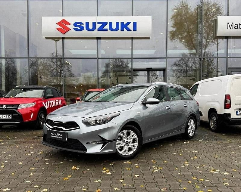 Szary Używany 2023 Kia Ceed Kombi | 79 900 zł (Uczciwa cena) - Obraz 1/4