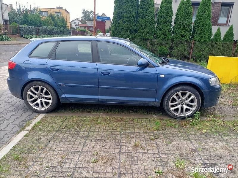 Niebieski Używany 2005 Audi A3 S-Line Hatchback | 15 000 zł - Obraz 1/4