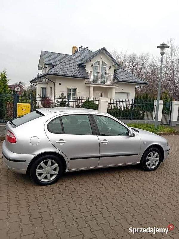 Srebrny Używany 2003 Seat Leon Hatchback | 5900 zł (Uczciwa cena) - Obraz 1/4