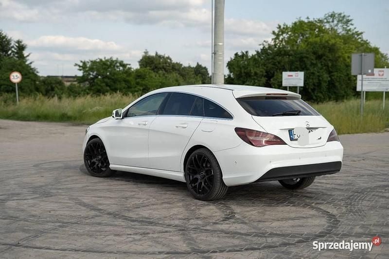 Używany 2019 Mercedes 180 Sedan/Limuzyna | 76 300 zł - Obraz 1/4