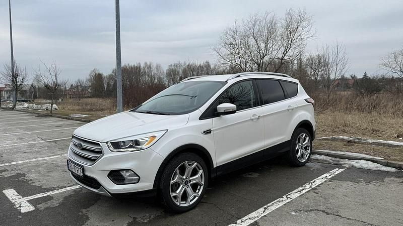 Używany Ford Escape Titanium 2019 Biały SUV