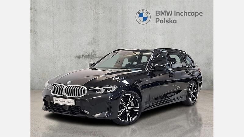 Czarny szafir metalizowany Używany 2025 BMW 330 Shadowline Kombi | 189 900 zł (Super Cena) - Obraz 1/3