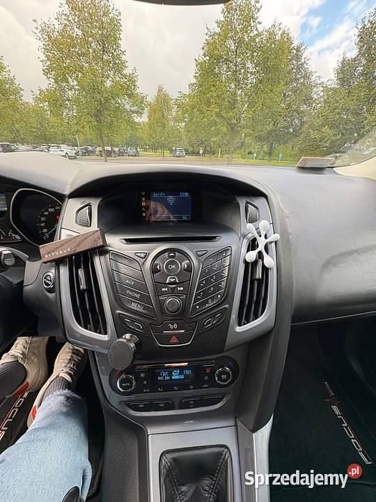 Granatowy Używany 2011 Ford Focus Hatchback | 20 000 zł (Dość drogi) - Obraz 1/4