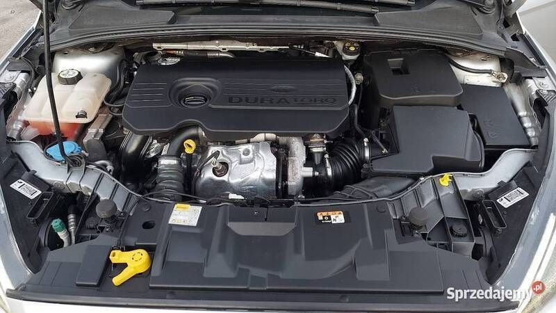 Używany Ford Focus 2017 Srebrny Kombi