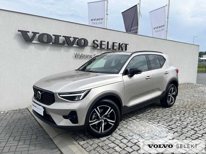 Szary Używany 2024 Volvo XC40 SUV | 163 900 zł (Uczciwa cena) - Obraz 1/3