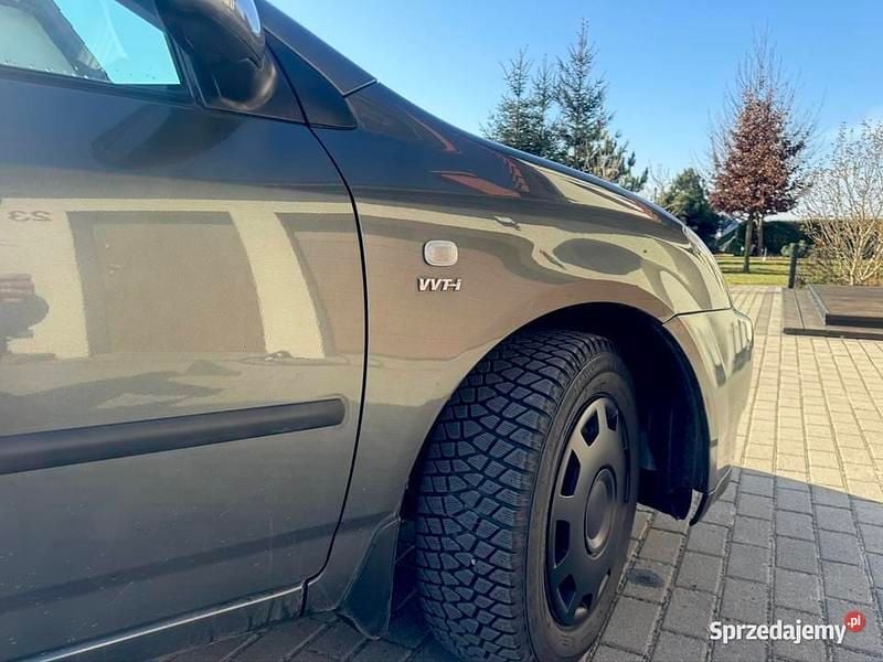 Używany Toyota Corolla 2004 Grafitowy Hatchback