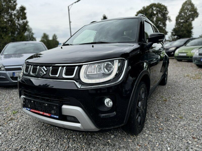 Używany Suzuki Ignis 90 KM (66 kW) 2023 Czarny (metalik, perła) Hatchback