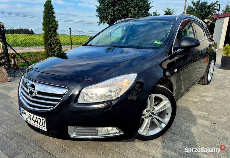 Używany Opel Insignia Sport 2010 Czarny Kombi