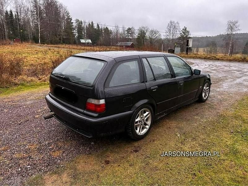 Używany BMW 323 M Sport 1998 Czarny Kombi