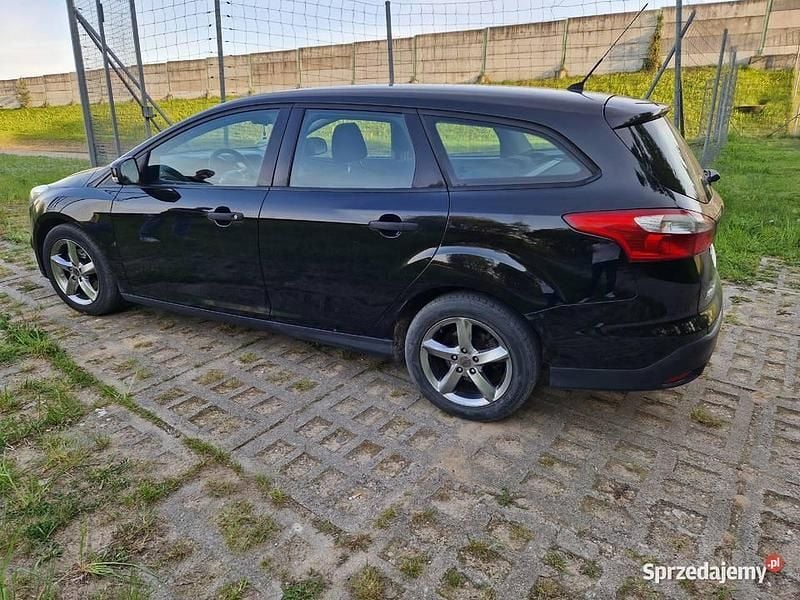 Czarny Używany 2014 Ford Focus Kombi | 24 900 zł (Dobra cena) - Obraz 1/4
