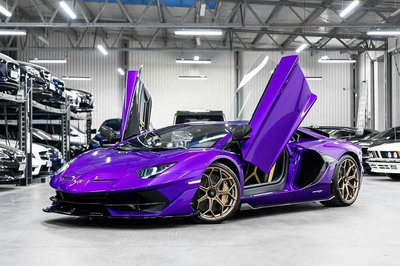 Używany Lamborghini Aventador 770 KM (566 kW) 2020 Fioletowy Coupe