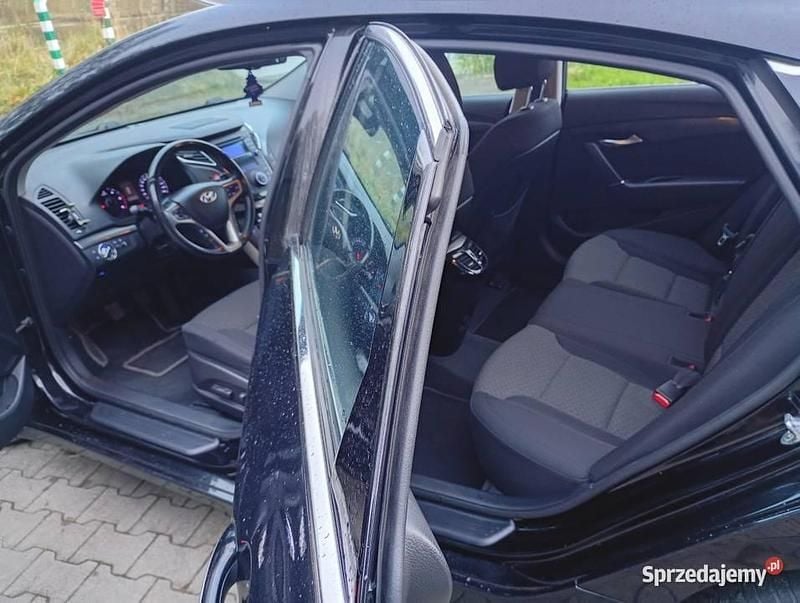 Używany Hyundai i40 2012 Czarny Sedan/Limuzyna