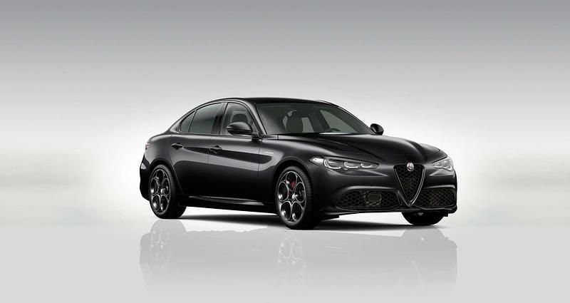 Lakier metalizowany czarny volcano black Nowe 2025 Alfa Romeo Giulia Veloce Sedan/Limuzyna | 228 700 zł (Uczciwa cena) - Obraz 1/4