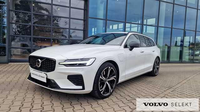 Biały Używany 2025 Volvo V60 Kombi | 229 900 zł - Obraz 1/3