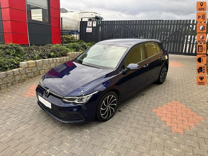 Niebieski ciemny Używany 2020 VW Golf VIII Hatchback | 39 900 zł - Obraz 1/4