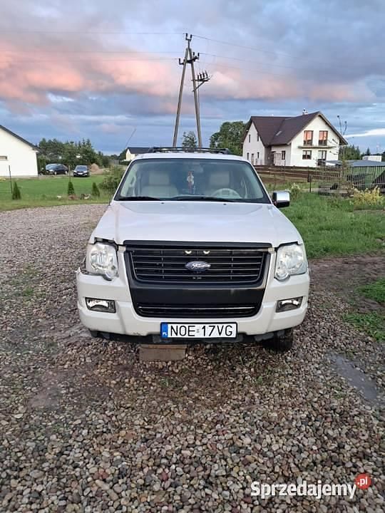 Beżowy Używany 2005 Ford Explorer SUV | 20 900 zł - Obraz 1/4
