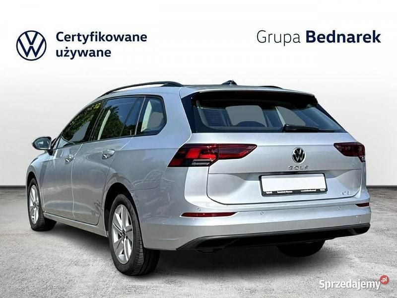 Używany VW Golf VIII 2023 Srebrny Kombi