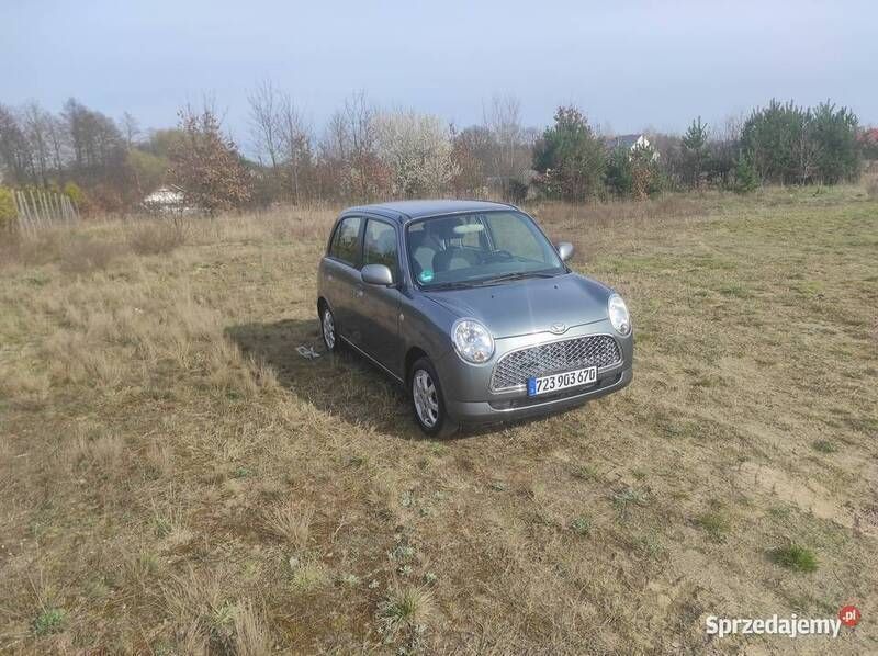 Grafitowy Używany 2007 Daihatsu Trevis Hatchback | 8900 zł - Obraz 1/4