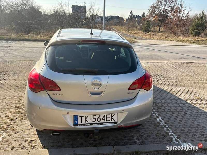 Używany Opel Astra 2010