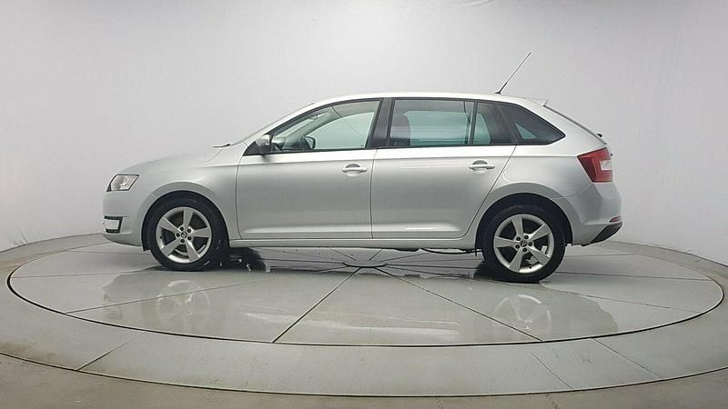 Używany Skoda Rapid 110 KM (80 kW) 2017 Srebrny Hatchback