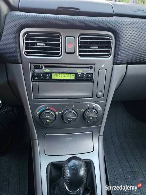 Czarny Używany 2003 Subaru Forester SUV | 13 999 zł - Obraz 1/4