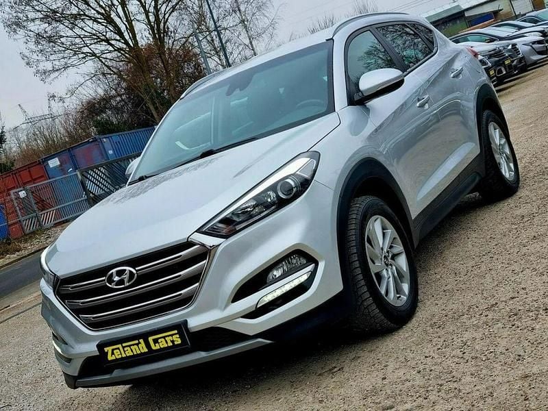 Używany Hyundai Tucson 2018 Srebrny SUV