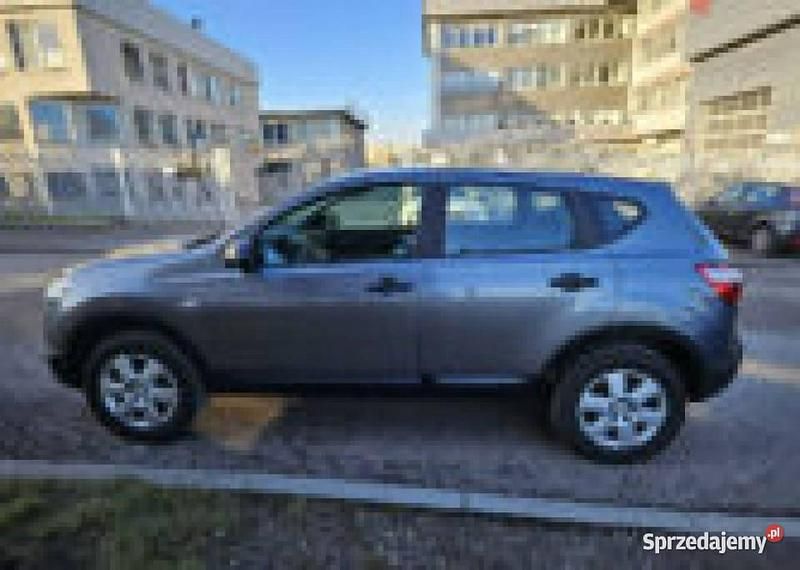 Używany Nissan Qashqai 117 KM (86 kW) 2013 Szary SUV