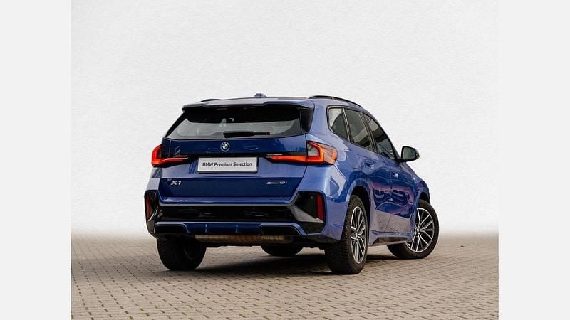 Używany BMW X1 Comfort Edition 136 KM (100 kW) 2024 Niebieski portimao m metalizowany SUV