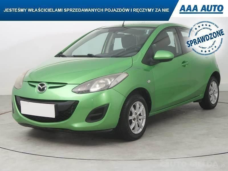Używany Mazda 2 2011 Zielony Hatchback