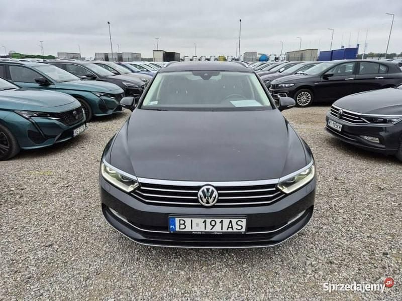 Czarny Używany 2018 VW Passat Kombi | 56 580 zł (Dobra cena) - Obraz 1/4